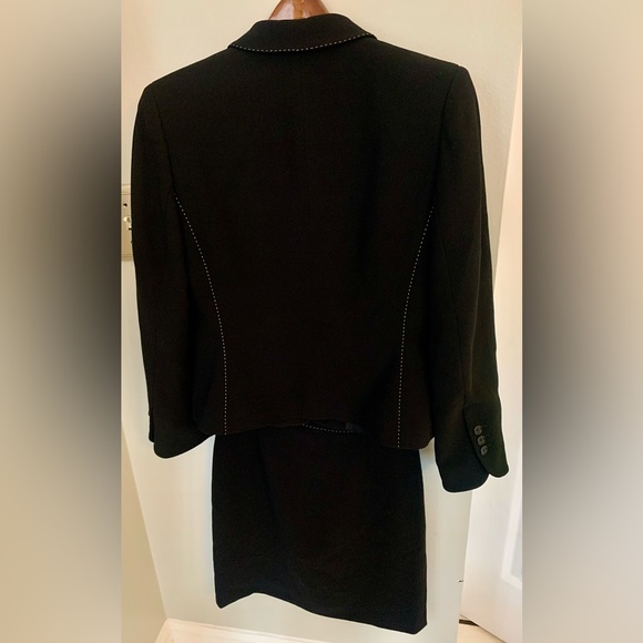 Ann Taylor Petites Black Skirt Blazer Suit Women’s 4P Skirt 6P Jacket Lined EUC - Picture 3 of 12